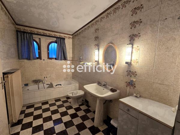 Maison 6 pièces - 183 m² Exclusivité efficity