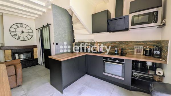 Maison
         4 pièces
        - 70 m² Exclusivité 140 000 € *