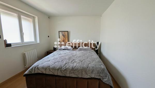 Maison
         4 pièces
        - 70 m² Exclusivité 140 000 € *