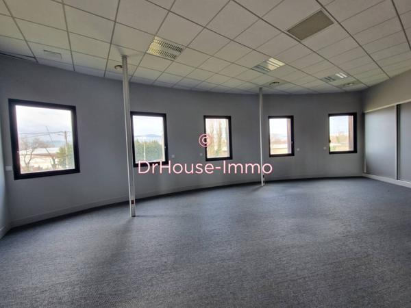 Bureau à vendre 25 pièces de 1 130 m²