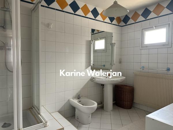 Courrières (62710) MAISON AUX BEAUX VOLUMES 7 PIECES 171 M2