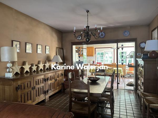 Courrières (62710) MAISON AUX BEAUX VOLUMES 7 PIECES 171 M2