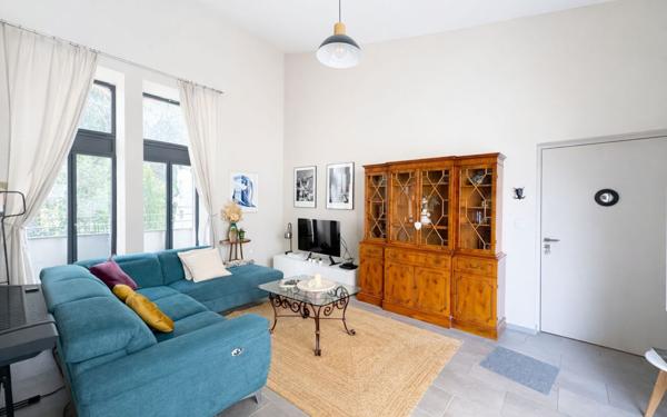 Appartement à vendre    2 pièces •  Nîmes