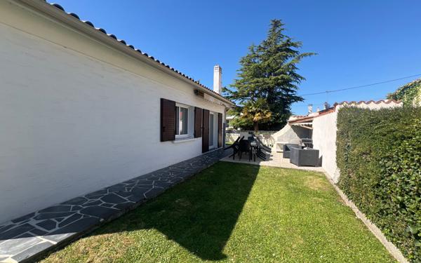 Maison à vendre    3 pièces •  Saujon