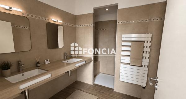 À vendre Appartement 5 pièces 136 m² - Nîmes 30000