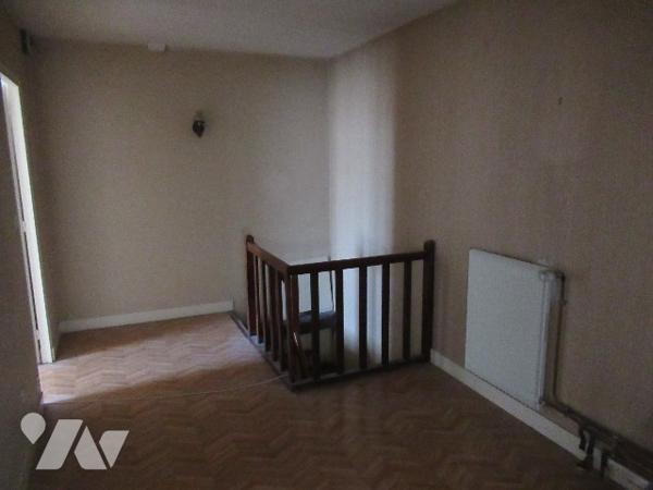 Maison de ville T4 de 120 m² avec grenier aménageable