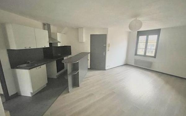 Appartement à louer    3 pièces • 60 m2 Bar-le-Duc