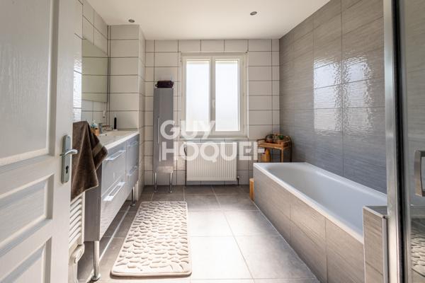 Belle maison avec piscine au calme