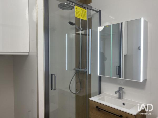 Location appartement 2 pièces 39 m² Paris 15