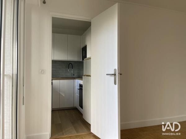 Location appartement 2 pièces 39 m² Paris 15