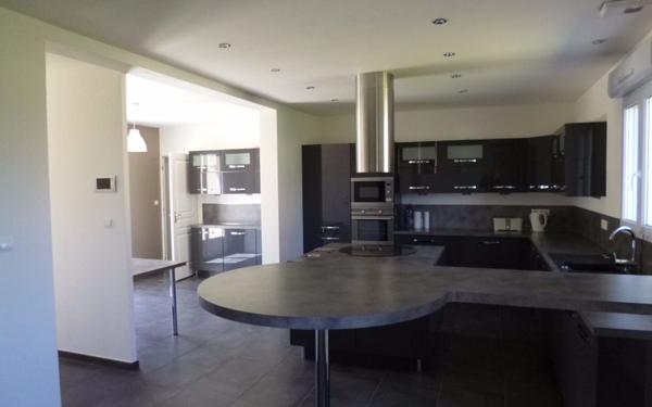 Maison à vendre    6 pièces • 152 m2 Fontaine-lès-Dijon