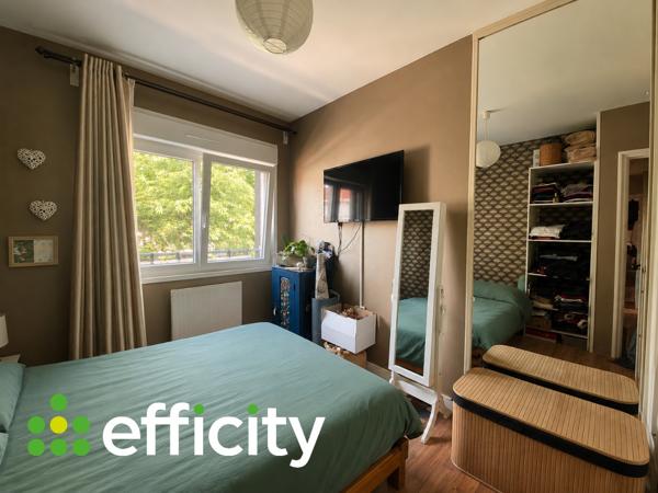 Appartement
         2 pièces
        - 33 m² Exclusivité 77 700 € *
