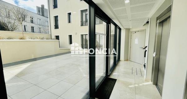 Location Studio meublé 29.1 m² - Saint-cyr-l'école 78210