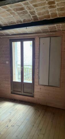 Maison à vendre 6 pièces VALREAS (84)