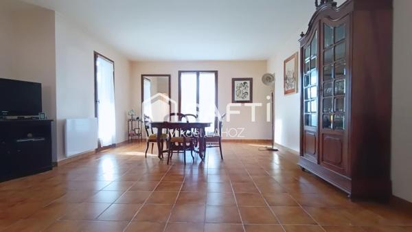 Maison t4 86 m², terrain 679 m², garage, climatisation.