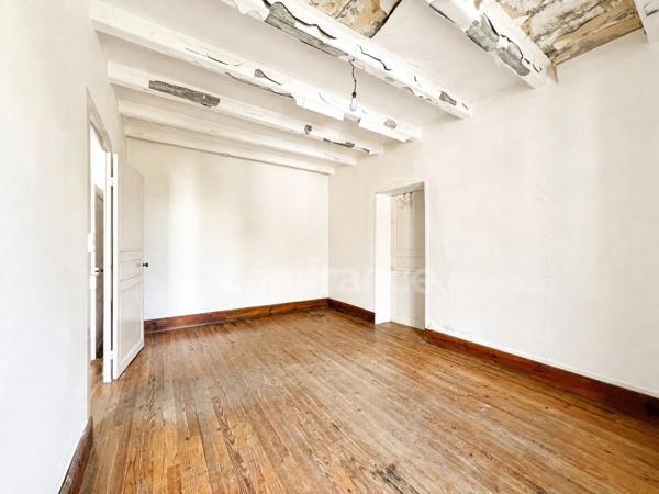 Maison en pierre de 153 m² à rénover avec fort potentiel - Chevanceaux (17)
