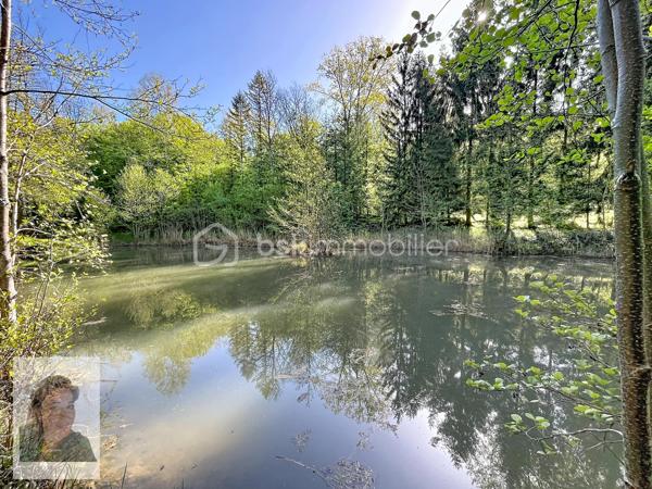 Terrain de 8 210 m²