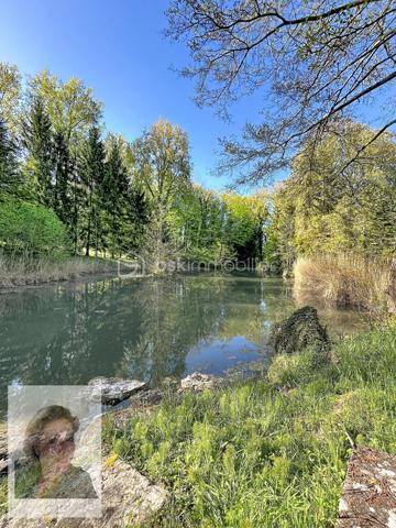 Terrain de 8 210 m²
