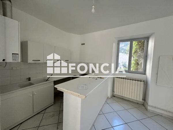 Location Maison 4 pièces 84.24 m² - 10 RUE DES GREFFES Nimes 30000