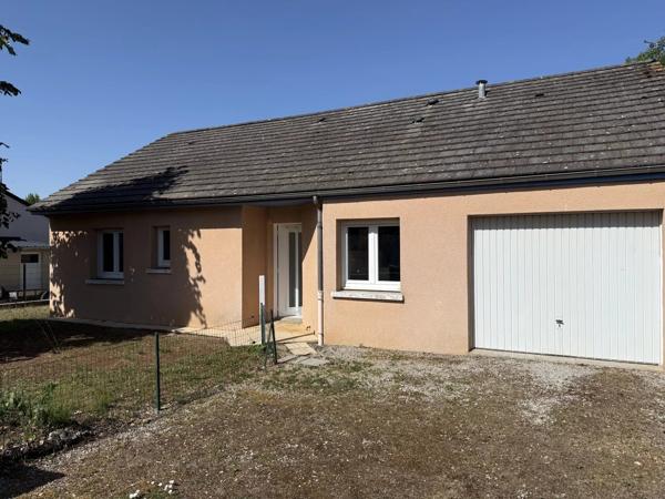 Location                                                      Maison
                        
                     4 pièces                      84 m2                     à Druelle Balsac