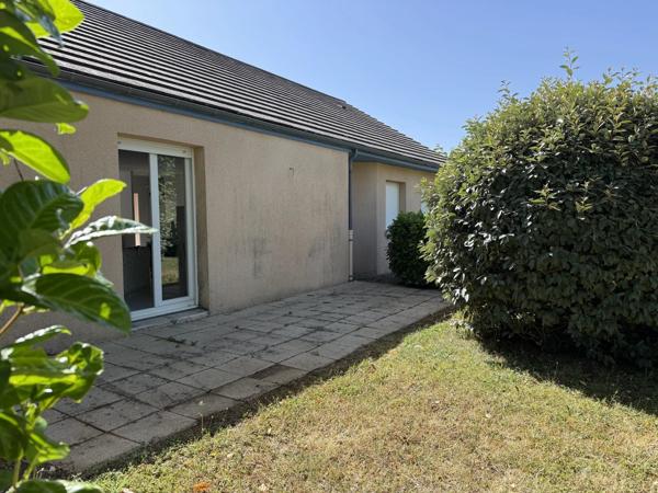 Location                                                      Maison
                        
                     4 pièces                      84 m2                     à Druelle Balsac
