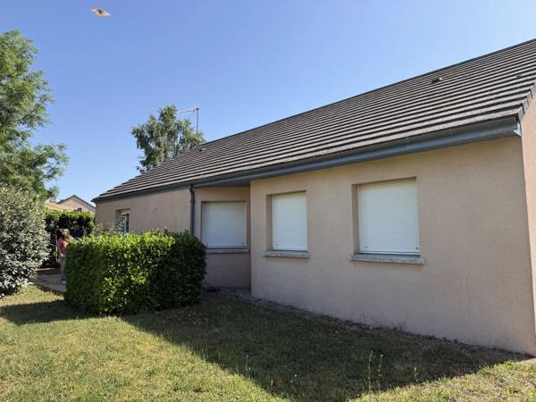 Location                                                      Maison
                        
                     4 pièces                      84 m2                     à Druelle Balsac