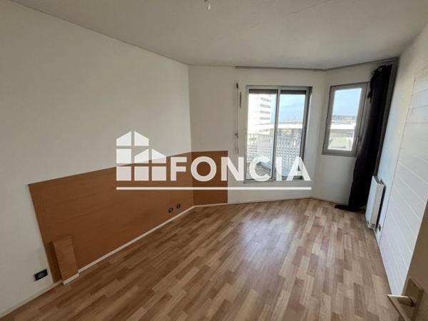 Location Appartement 3 pièces 92.01 m² - 43 TERRASSE RHIN ET DANUBE Bordeaux 33000