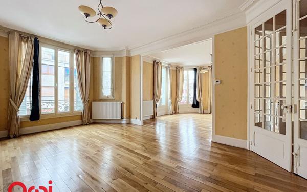 Appartement à vendre    3 pièces • 126 m2 Montluçon