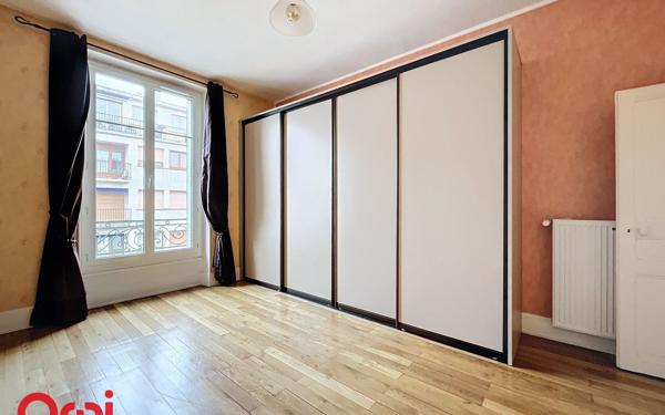 Appartement à vendre    3 pièces • 126 m2 Montluçon