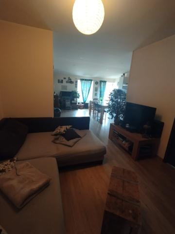 Appartement
                                                                                                                                                                                                                                                                                                                        3 pièce(s)                                                                                                                                                                                                          2 chambre(s)                                                                                                                                                                                                          60.39  m²