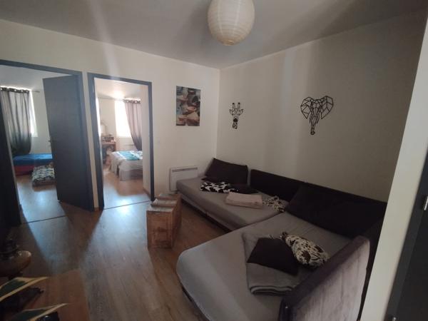 Appartement
                                                                                                                                                                                                                                                                                                                        3 pièce(s)                                                                                                                                                                                                          2 chambre(s)                                                                                                                                                                                                          60.39  m²