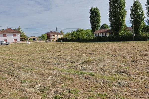 Terrain à bâtir - libre constructeur - Hors lotissement