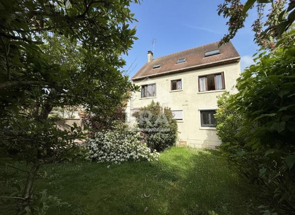 Maison Pontault Combault proche gare 5 chambres 3 salles d'eau !