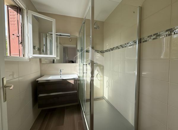 Maison Pontault Combault proche gare 5 chambres 3 salles d'eau !