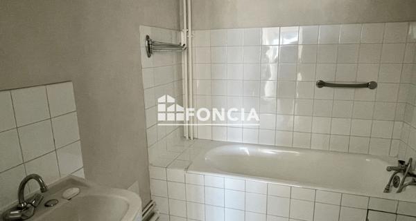 Location Appartement 3 pièces 55.27 m² - Roanne 42300