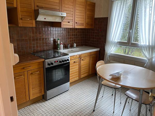 Maison LE MESNIL LE ROI - 5 pièce(s) - 3 chambres €830 000 **  - Référence  13088