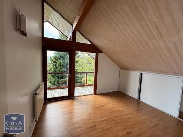 Maison à louer 5 pièces 182m²