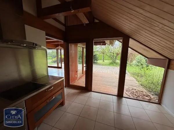 Maison à louer 5 pièces 182m²