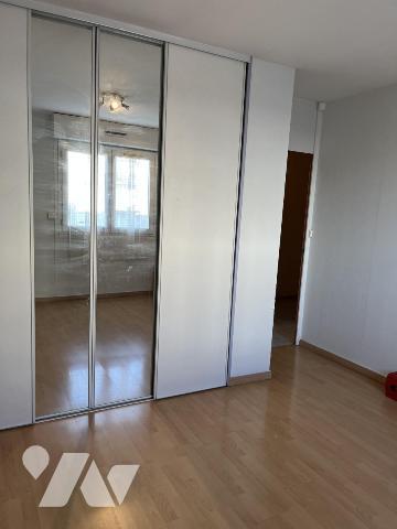 ORVAULT Plaisance. T4 de 73,12 m², Séjour + Salon - Cuisine ,  2 chambres ,   Cave + Stationnement. 