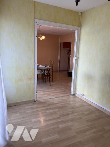 ORVAULT Plaisance. T4 de 73,12 m², Séjour + Salon - Cuisine ,  2 chambres ,   Cave + Stationnement. 