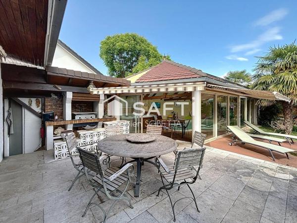 Propriété 7 pièces de 200 m2