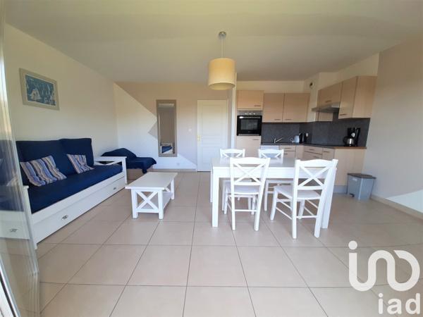 Appartement 2 pièces de 42 m² à Saint-Arnoult (14800)