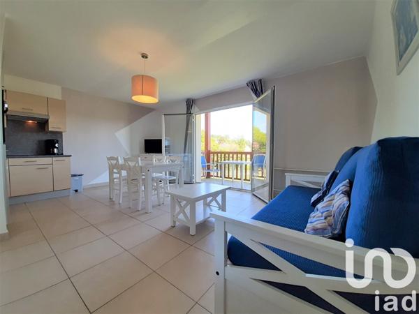 Appartement 2 pièces de 42 m² à Saint-Arnoult (14800)