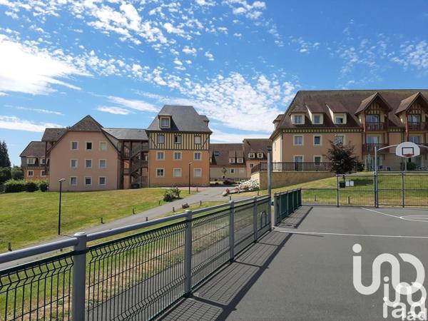 Appartement 2 pièces de 42 m² à Saint-Arnoult (14800)