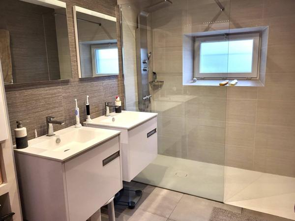 Belle Maison de Charme avec suite parentale au RdC !