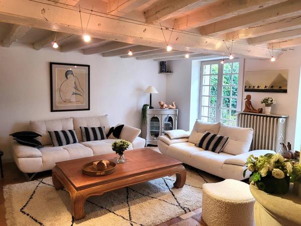 Belle Maison de Charme avec suite parentale au RdC !