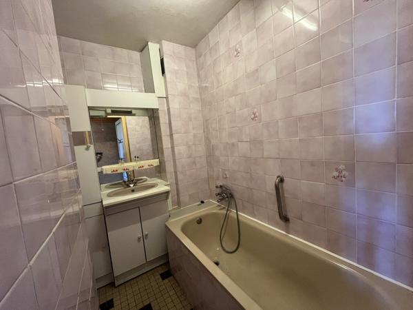 Appartement à vendre |  Oullins |  2 pièces | 45 m²