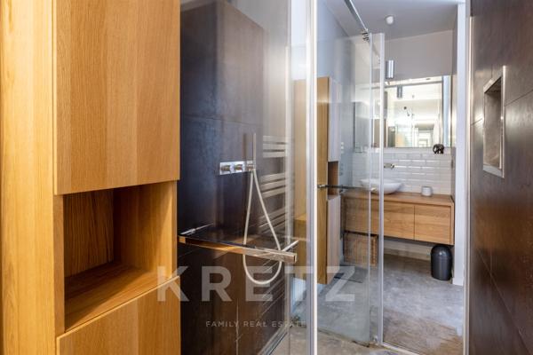 Appartement rénové face au Panthéon