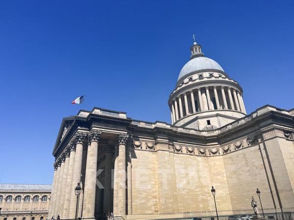 Appartement rénové face au Panthéon