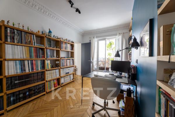 Appartement rénové face au Panthéon